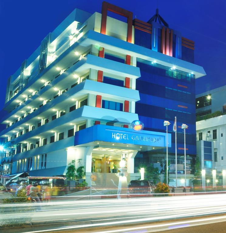 Hotel Gajahmada Pontianak Exterior foto